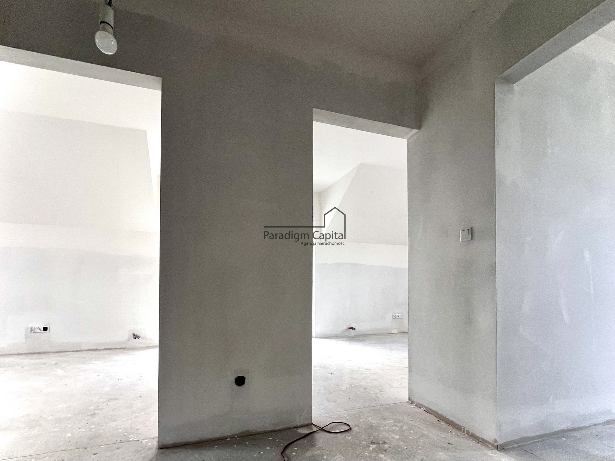 DOM WOLNOSTOJĄCY 118 m² – DZIAŁKA 875 m² – KRAKÓW NOWA HUTA WOLICA