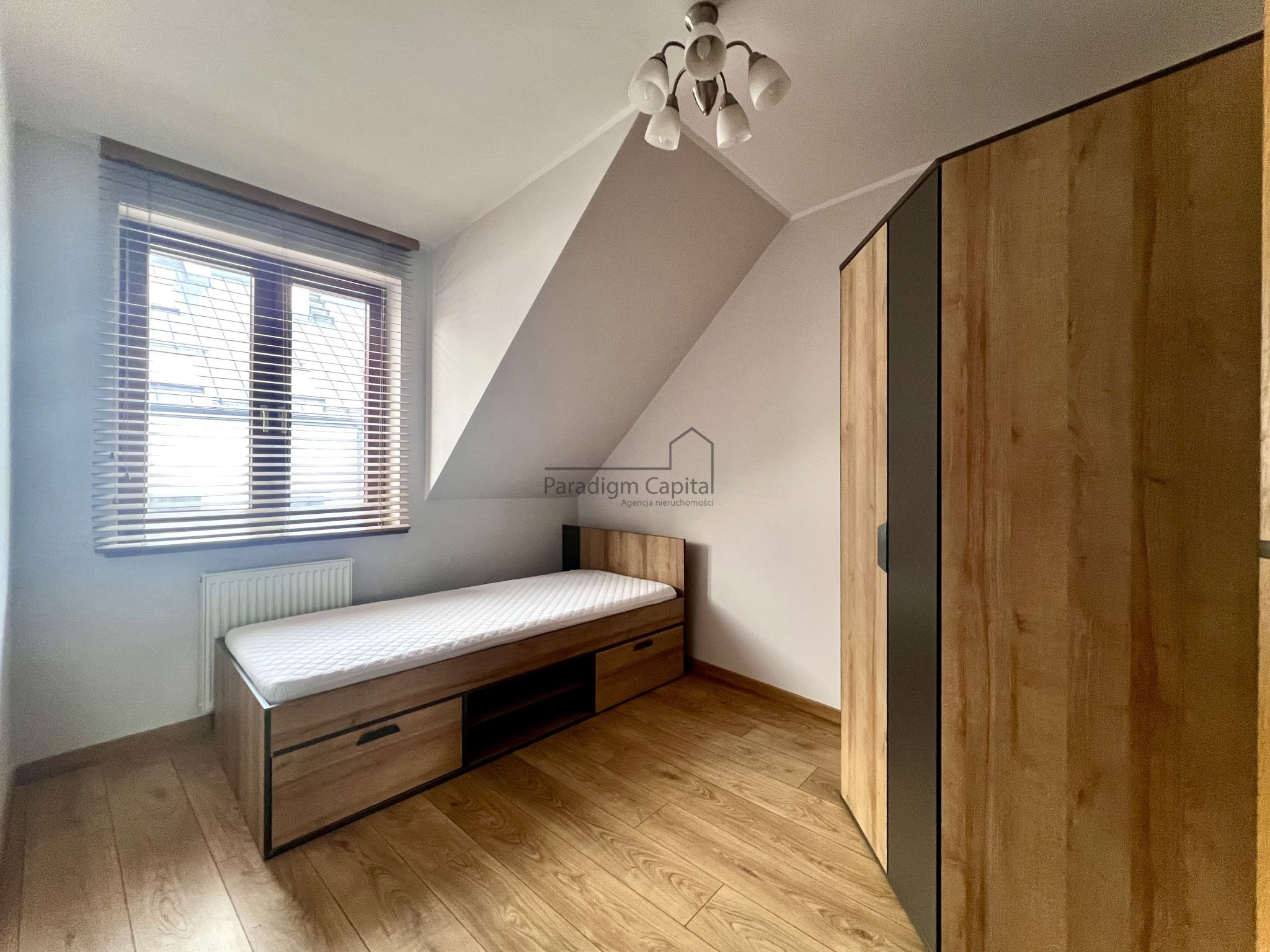 Dom 125 m² na wynajem – Kraków Podgórze – garaż, ogródek