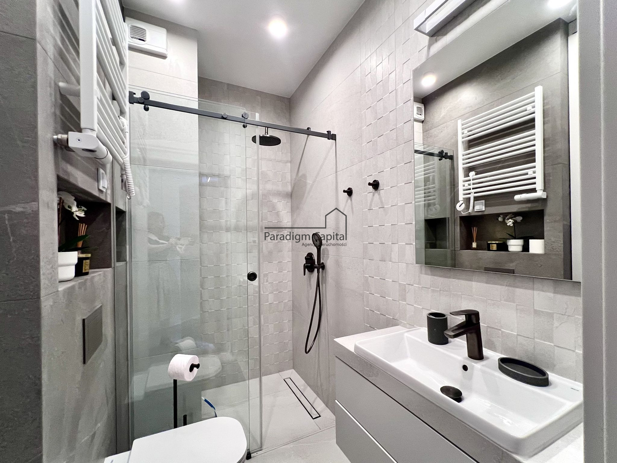 PIERWSZY NAJEM – 2 POKOJE, KLIMATYZACJA, DUŻY TARAS – CIESZYŃSKA 9, KROWODRZA