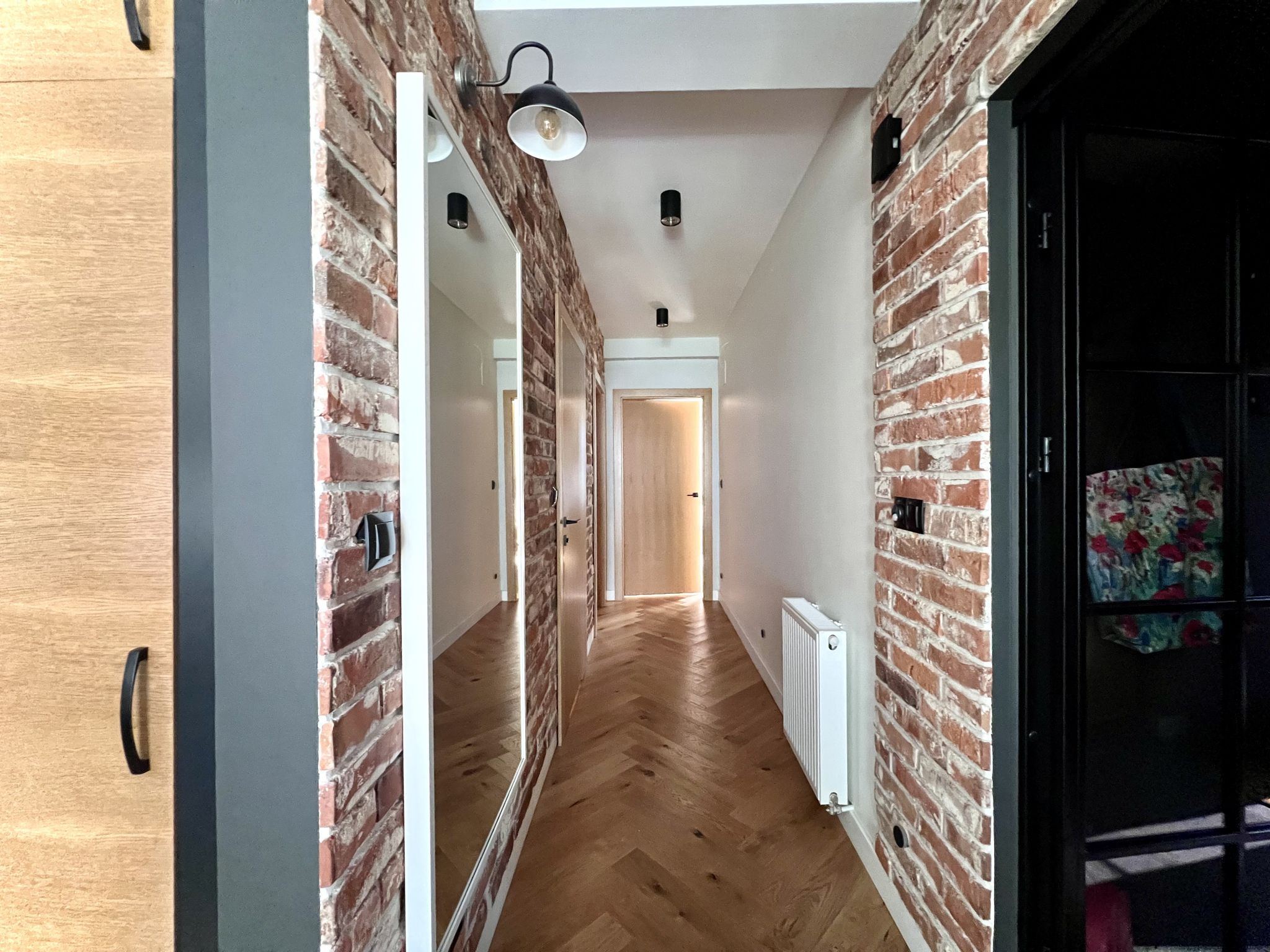 APARTAMENT Z PRYWATNYM OGRODEM, GARAŻEM I 3 MIEJSCAMI – BIELSKO-BIAŁA / KOZY