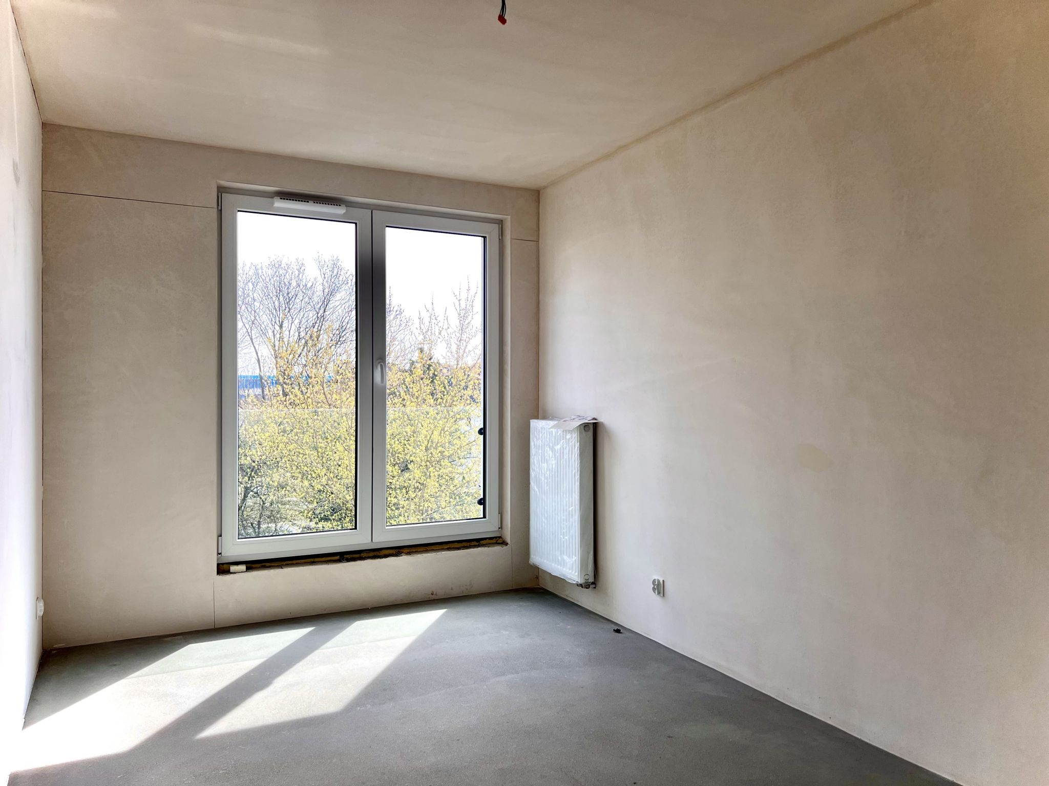 2-POKOJOWE MIESZKANIE 42 m² – BALKON – PODGÓRZE / ZABŁOCIE – TOP LOKALIZACJA