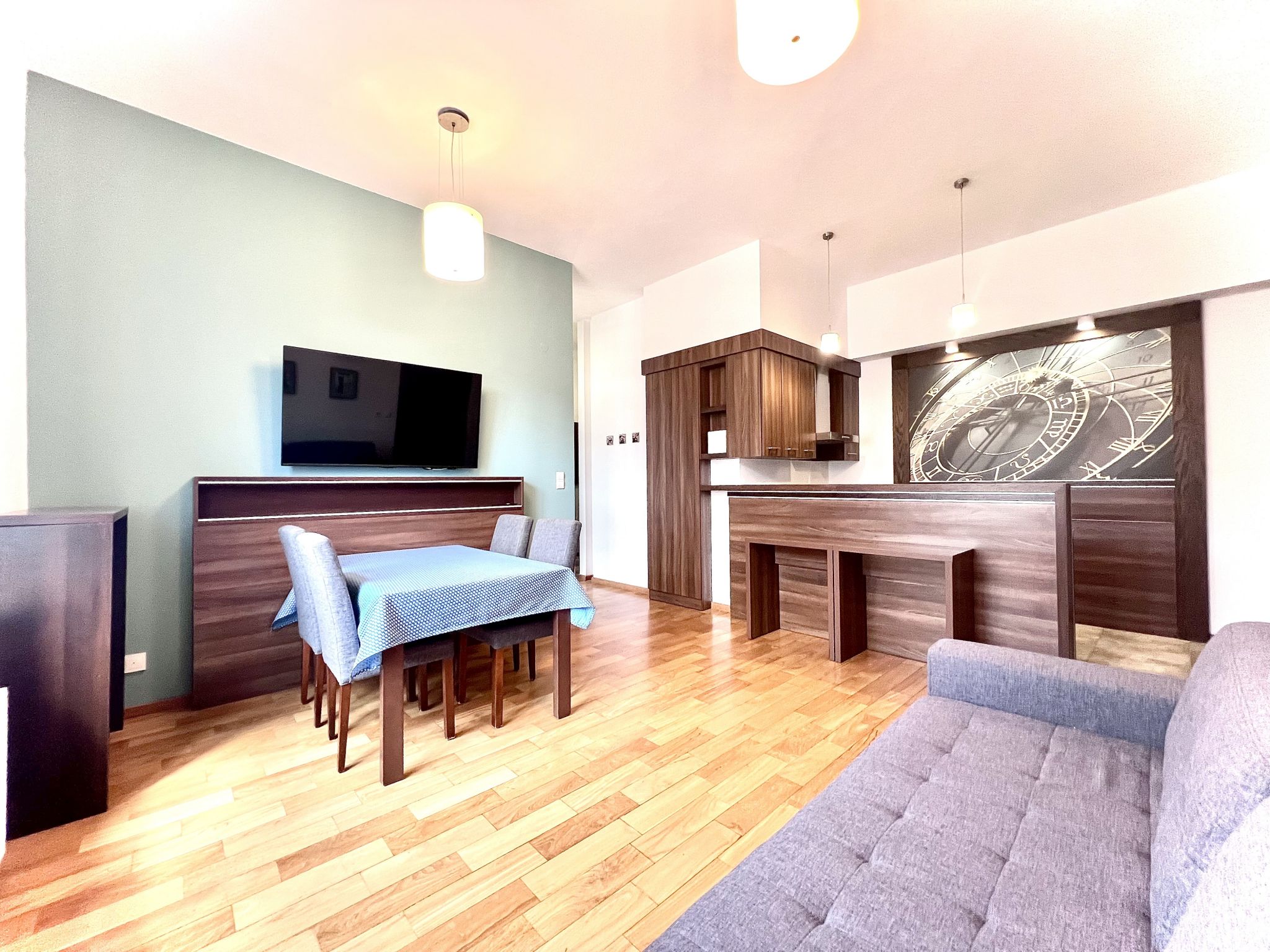 3 Pokoje · 60 M² · Centrum · Ul. Siemiradzkiego