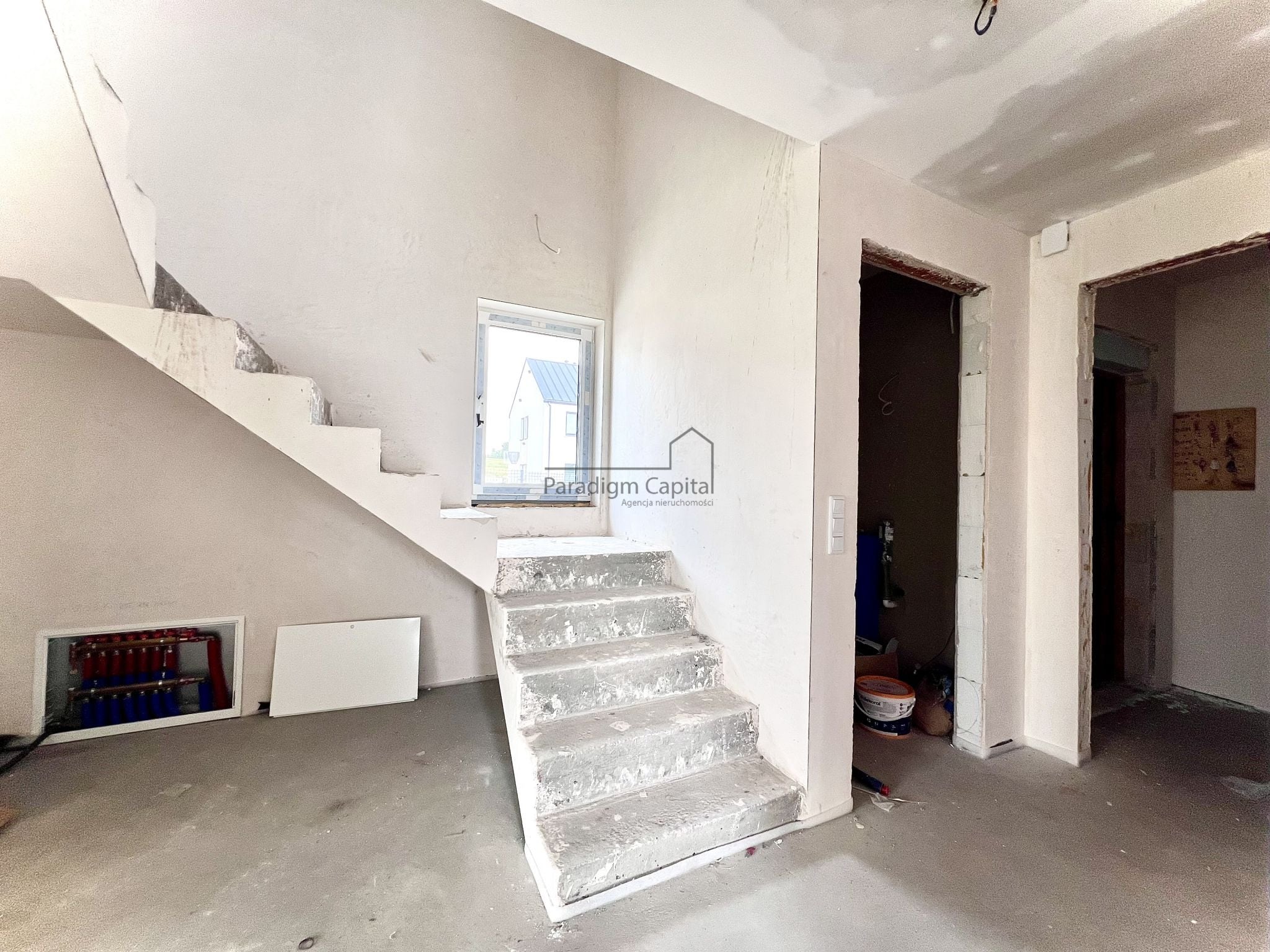 OSTATNI DOM WOLNOSTOJĄCY 140 m² – MNIKÓW, BLISKO KRAKOWA, POMPA CIEPŁA