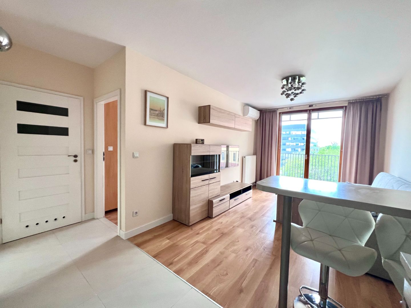 APARTAMENT 2 POKOJE | BALKON 8 M² | 2 KLIMATYZACJE | ZABŁOCIE