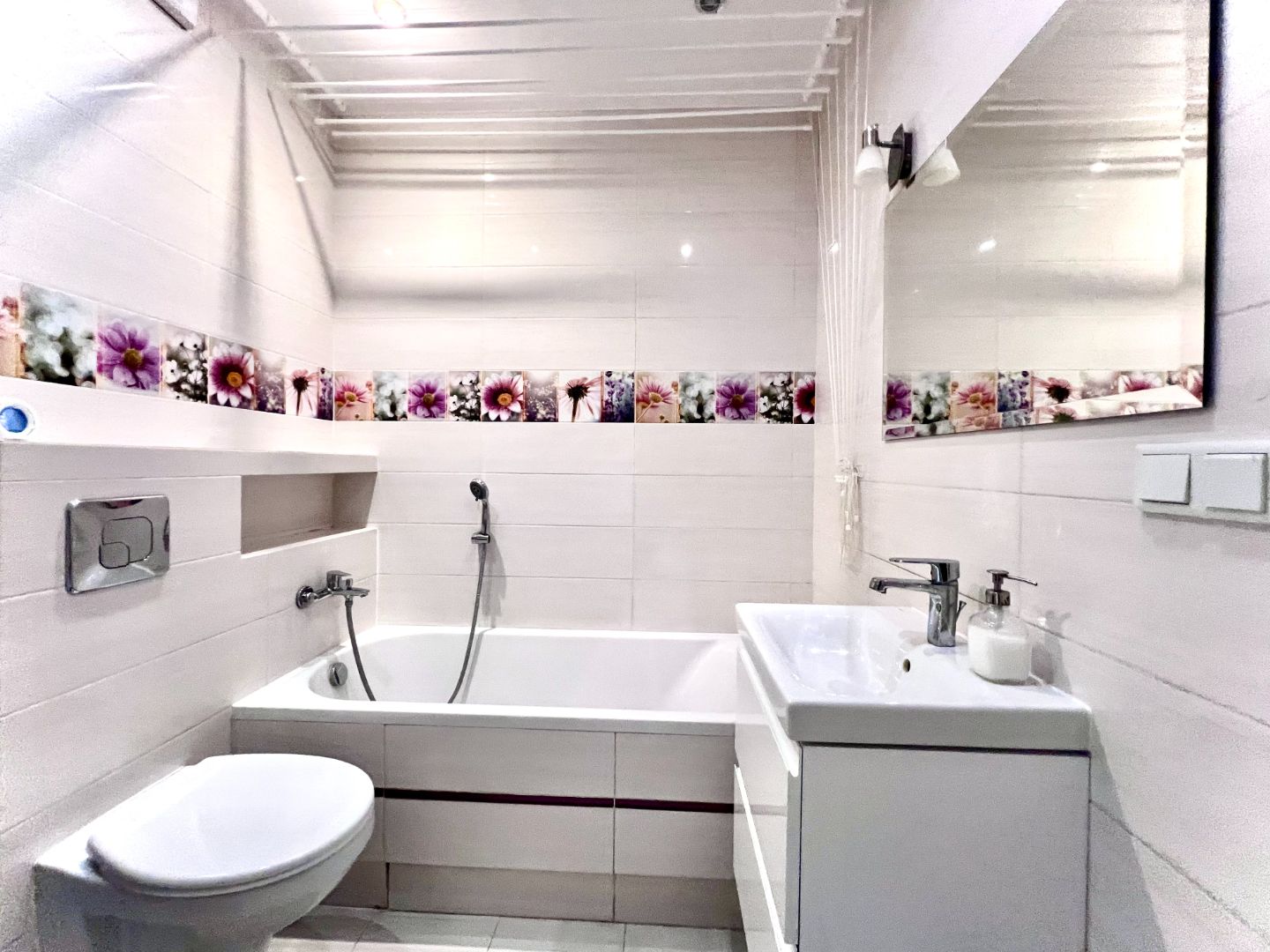 APARTAMENT 2 POKOJE | BALKON 8 M² | 2 KLIMATYZACJE | ZABŁOCIE