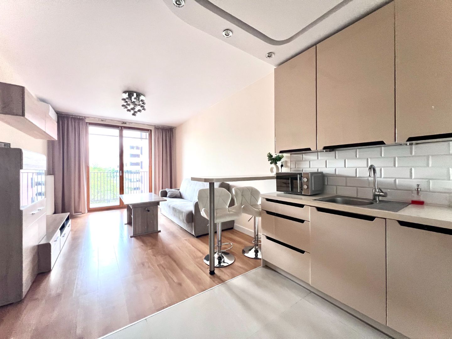 APARTAMENT 2 POKOJE | BALKON 8 M² | 2 KLIMATYZACJE | ZABŁOCIE