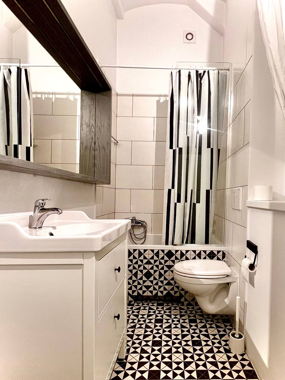 Kazimierz – 2-pokojowe mieszkanie 52 m² z oddzielną kuchnią i ogrodem | ul