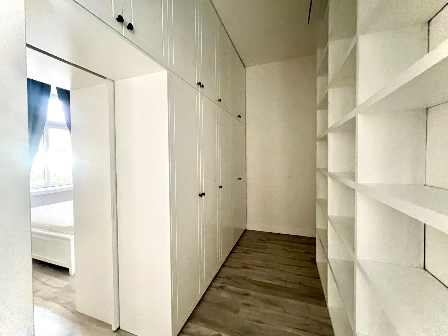 Kazimierz – 2-pokojowe mieszkanie 52 m² z oddzielną kuchnią i ogrodem | ul