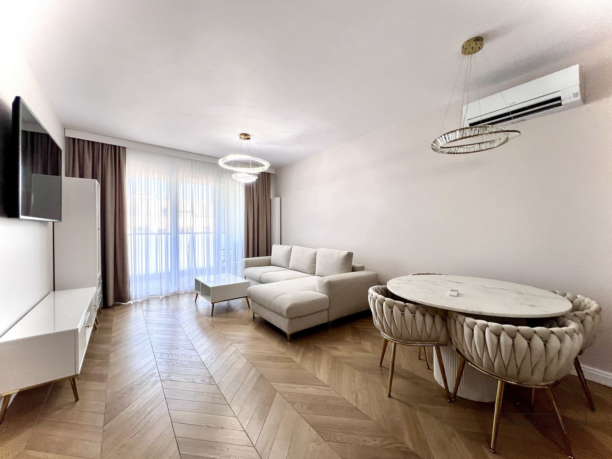 Nowe 2-pokojowe mieszkanie 53 m² z klimatyzacją i garażem