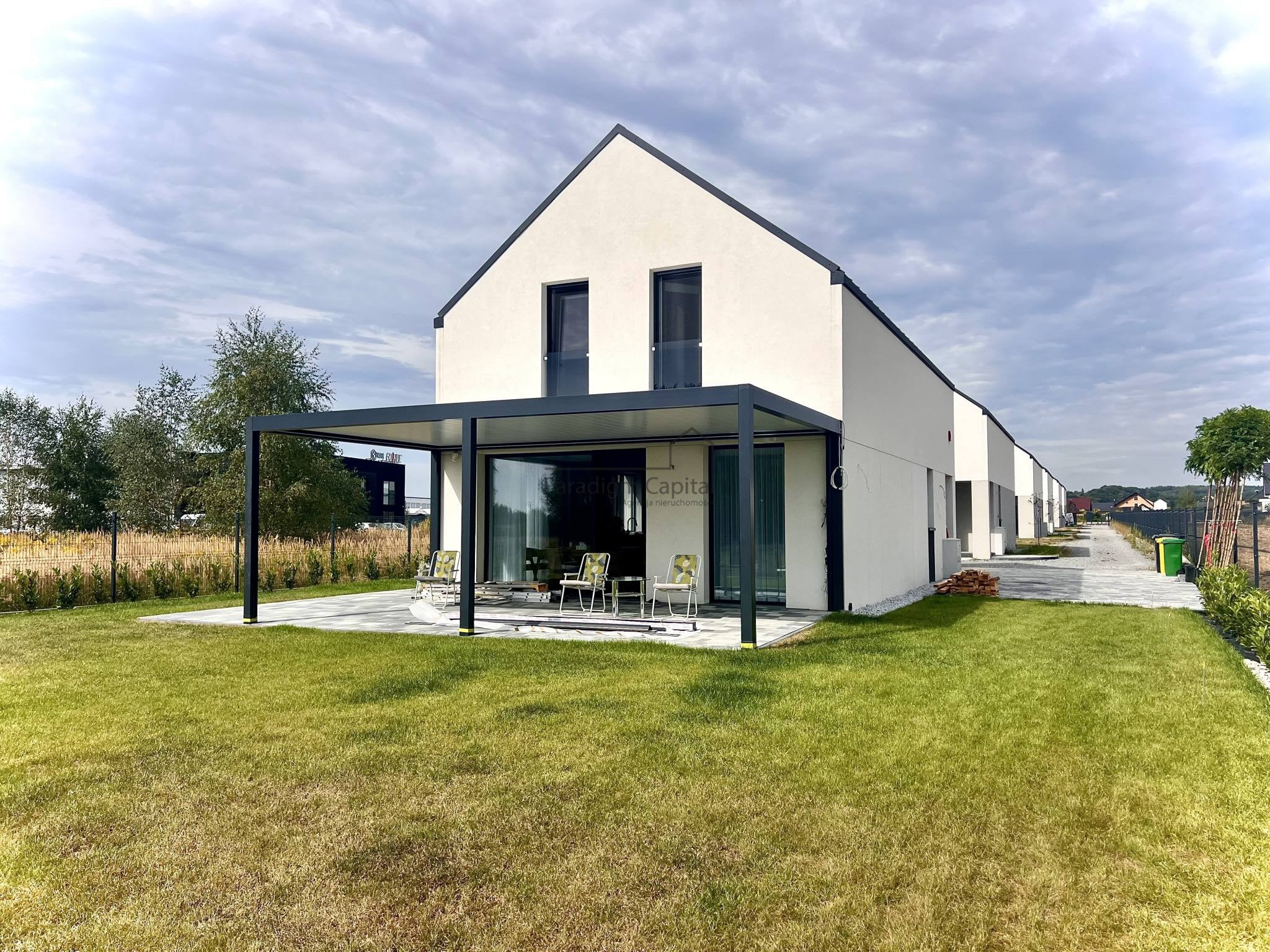 OSTATNI DOM WOLNOSTOJĄCY 140 m² – MNIKÓW, BLISKO KRAKOWA, POMPA CIEPŁA