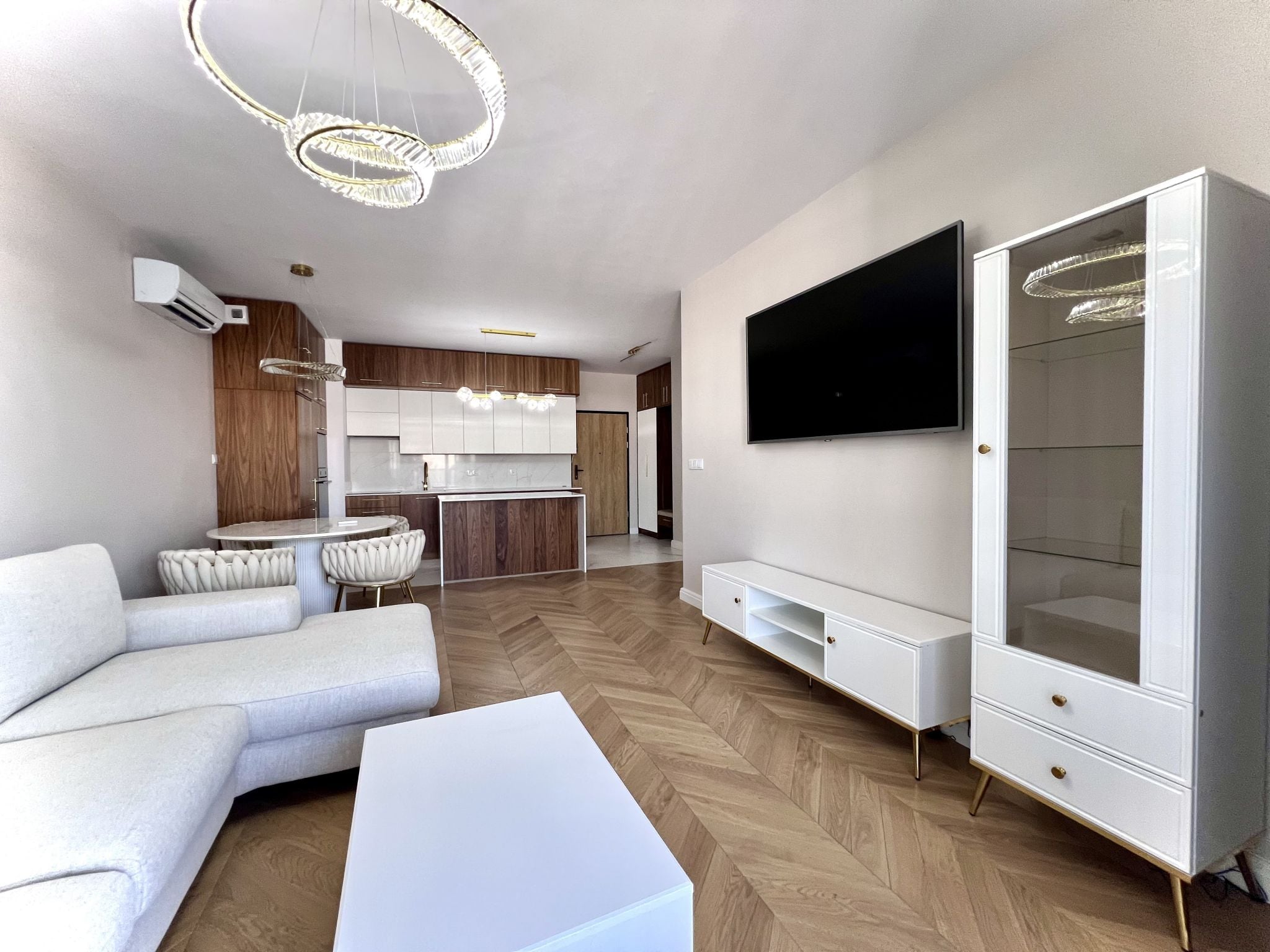 NOWE 2-POKOJOWE 53 m² Z KLIMATYZACJĄ I GARAŻEM – KROWODRZA