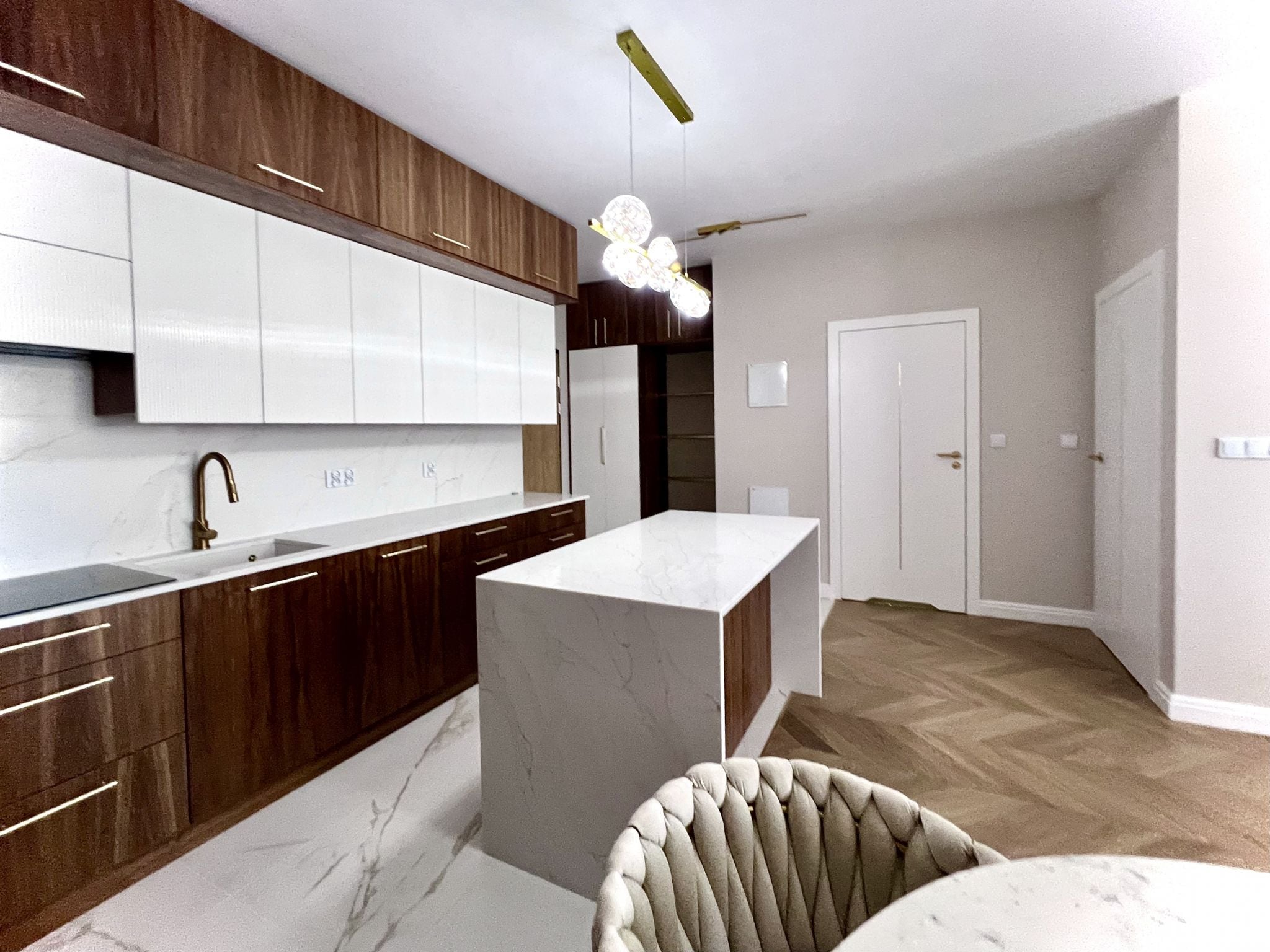 NOWE 2-POKOJOWE 53 m² Z KLIMATYZACJĄ I GARAŻEM – KROWODRZA