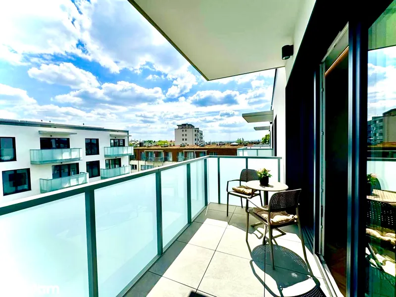 CIESZYŃSKA 9A – APARTAMENT PREMIUM Z KLIMATYZACJĄ, BALKONEM I GARAŻEM