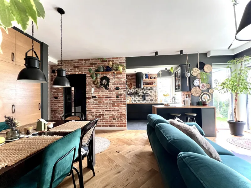 STYLOWY APARTAMENT PREMIUM Z PRYWATNYM OGRODEM, GARAŻEM I DWOMA MIEJSCAMI POSTOJOWYMI