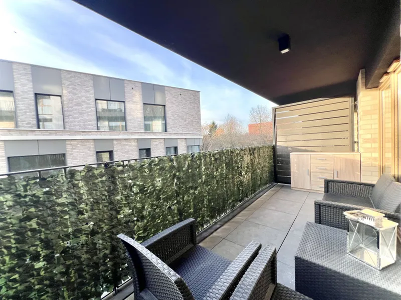 NOWOCZESNE MIESZKANIE PREMIUM 56 m2 Z BALKONEM – CITY YES, NOWOHUCKA, 2022 ROK, RECEPCJA, STREFA CHILLOUT