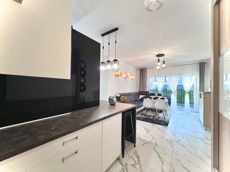 NOWOCZESNE MIESZKANIE PREMIUM 56 m2 Z BALKONEM – CITY YES, NOWOHUCKA, 2022 ROK, RECEPCJA, STREFA CHILLOUT