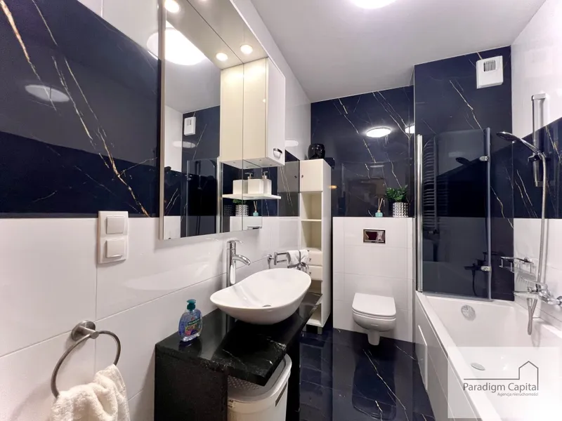 ELEGANCKI APARTAMENT 53 m² Z BALKONEM 21 m² – CITY YES, 2022 ROK