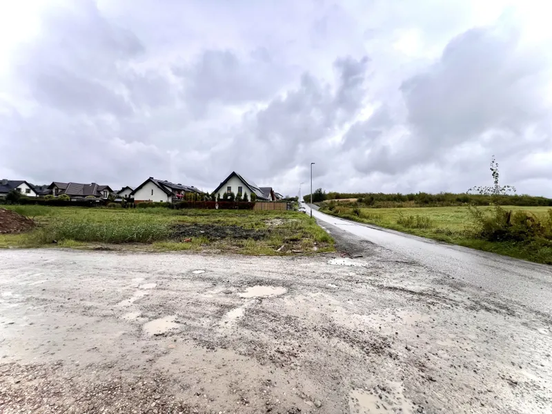 DZIAŁKA BUDOWLANA 6,16 AR + UDZIAŁ W DRODZE – KRAKÓW, PODGÓRZE, UL