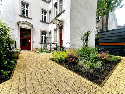 Kazimierz – 2-pokojowe mieszkanie 52 m² z oddzielną kuchnią i ogródkiem