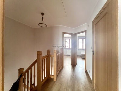 Dom 125 m² na wynajem – Kraków Podgórze – garaż, ogródek