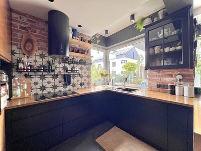 APARTAMENT Z PRYWATNYM OGRODEM, GARAŻEM I 3 MIEJSCAMI – BIELSKO-BIAŁA / KOZY