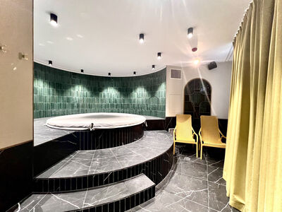 Studio 40 M² · Noble Residence · Wellness · Centrum