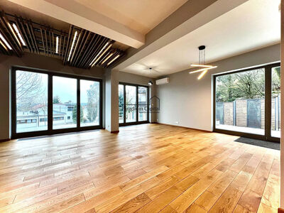 Reprezentacyjny dom 300 m² – Kraków Salwator – biuro, kancelaria, firma