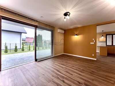 DOM 219 M² | 4 SYPIALNIE | OGRÓD | TARAS 40 M² | GARAŻ | MODLNICZKA