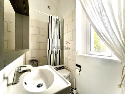 Kazimierz – 2-pokojowe mieszkanie 52 m² z oddzielną kuchnią i ogródkiem