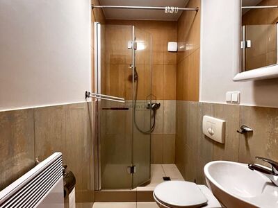 Mieszkanie 30 m² na wynajem – Kraków Krowodrza, duży taras, parking