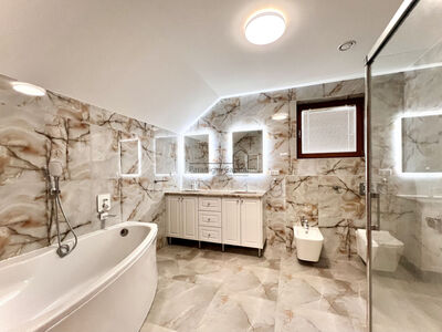 DOM 219 M² | 4 SYPIALNIE | OGRÓD | TARAS 40 M² | GARAŻ | MODLNICZKA