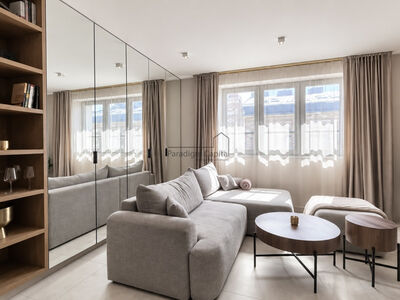 Studio 40 M² · Noble Residence · Wellness · Centrum