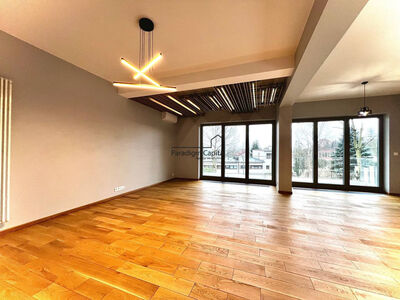 Reprezentacyjny dom 300 m² – Kraków Salwator – biuro, kancelaria, firma