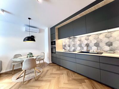 STYLOWY 3-POKOJOWY APARTAMENT Z BALKONEM, KLIMATYZACJĄ I GARAŻEM – CIESZYŃSKA 9,