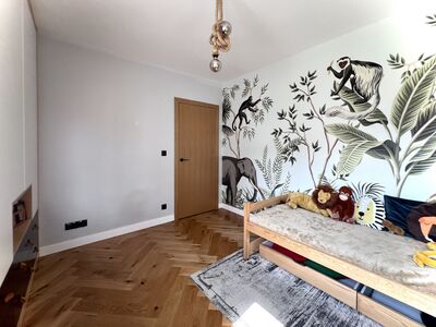 APARTAMENT Z PRYWATNYM OGRODEM, GARAŻEM I 3 MIEJSCAMI – BIELSKO-BIAŁA / KOZY