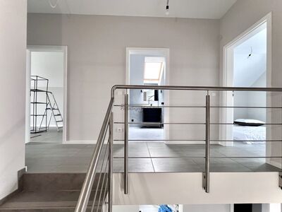 OSTATNI DOM WOLNOSTOJĄCY 140 m² – MNIKÓW, BLISKO KRAKOWA, POMPA CIEPŁA