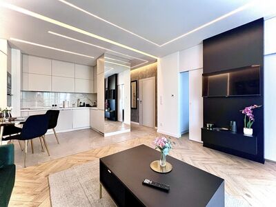 PIERWSZY NAJEM – 2 POKOJE, KLIMATYZACJA, DUŻY TARAS – CIESZYŃSKA 9, KROWODRZA