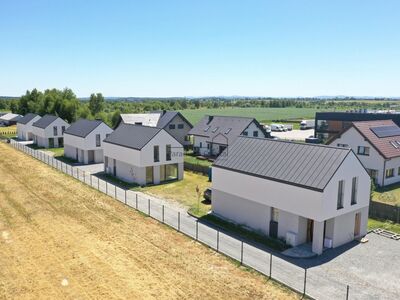 OSTATNI DOM WOLNOSTOJĄCY 140 m² – MNIKÓW, BLISKO KRAKOWA, POMPA CIEPŁA